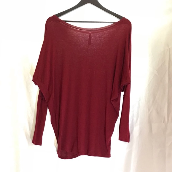 Cute Lightweight Burgundy Top 💕 - Picture 2 of 2